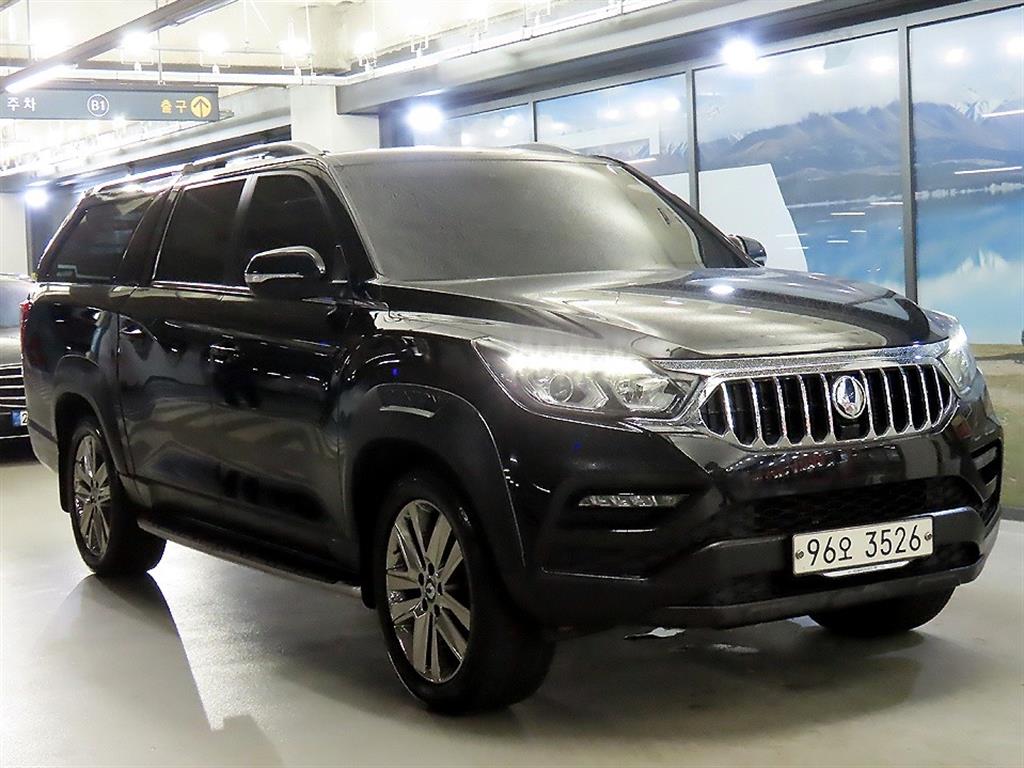 Ssangyong Rexton 2021 Negro - Importación desde Corea - HF Imports Iquique - Foto 1