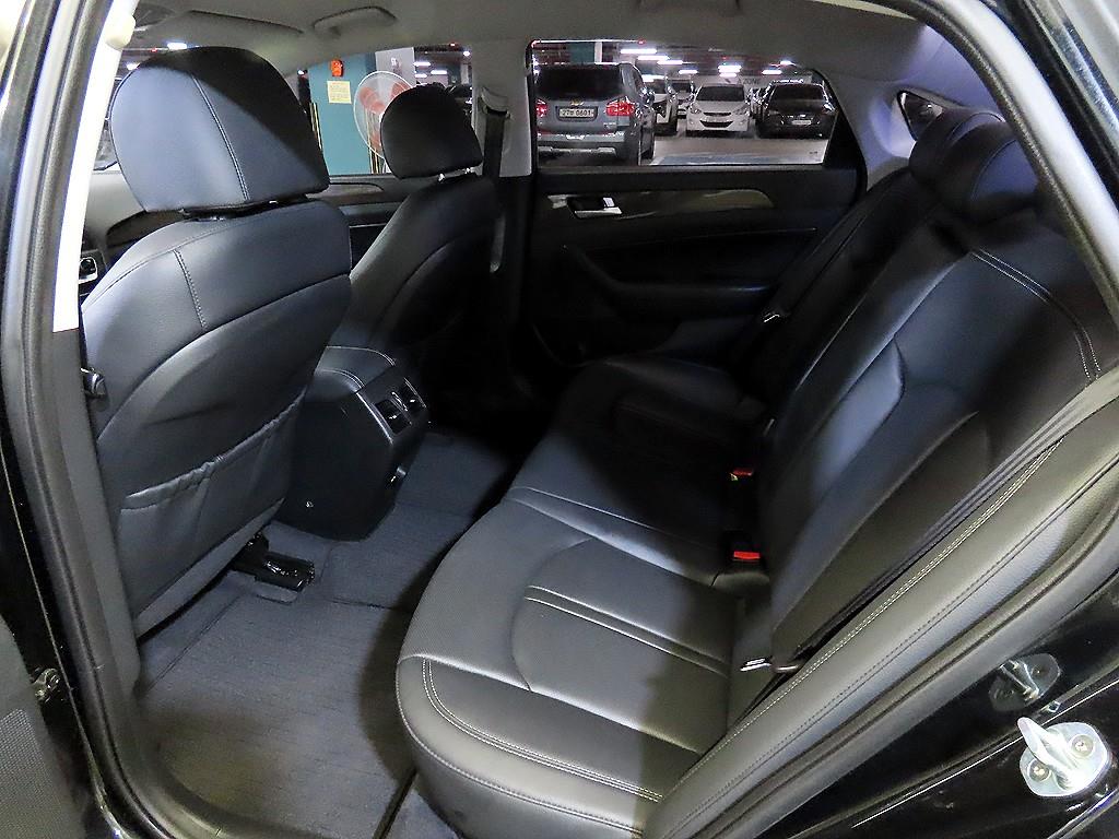 HYUNDAI Sonata - Vista 7