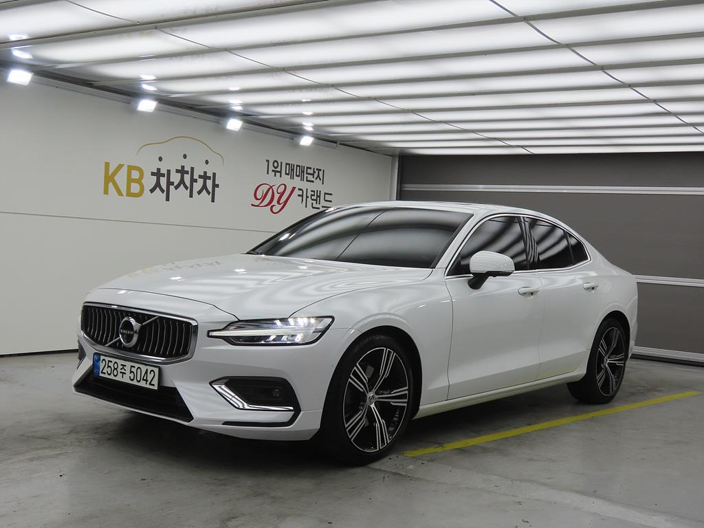 Volvo S60 2022 Blanco - Importación desde Corea - HF Imports Iquique - Foto 1