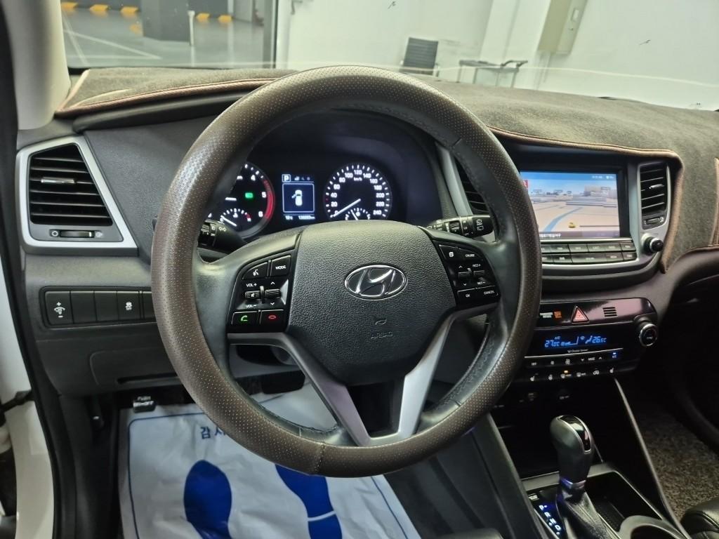 HYUNDAI Tucson - Vista 8