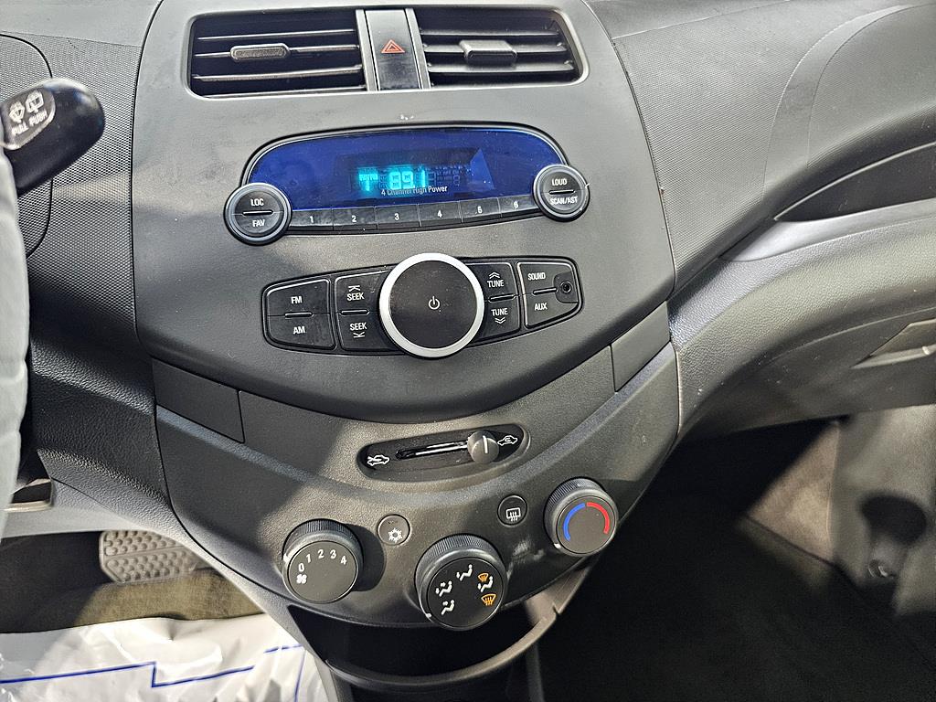 Chevrolet Spark - Vista 11