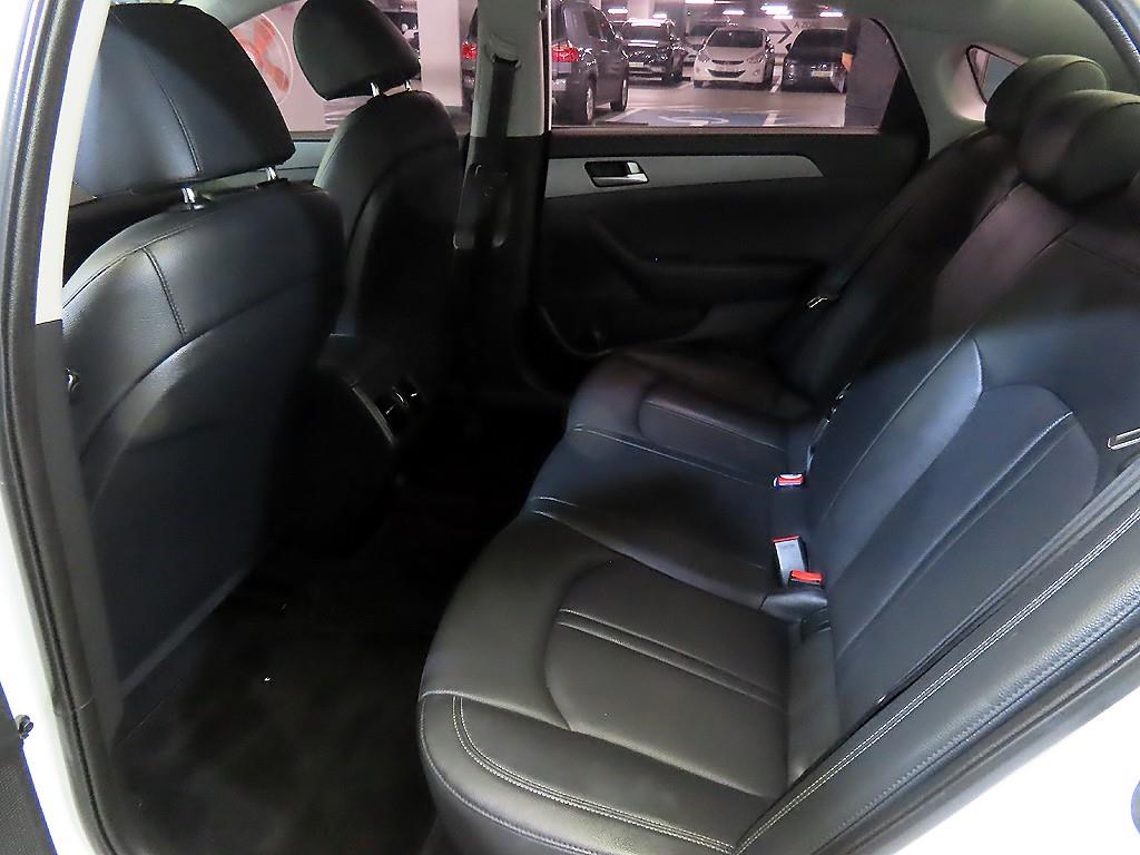 HYUNDAI Sonata - Vista 7