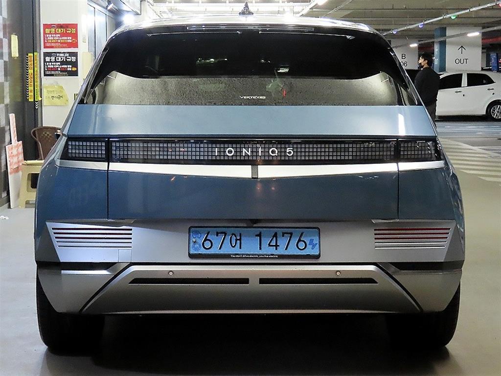 HYUNDAI Ioniq 5 - Vista 5