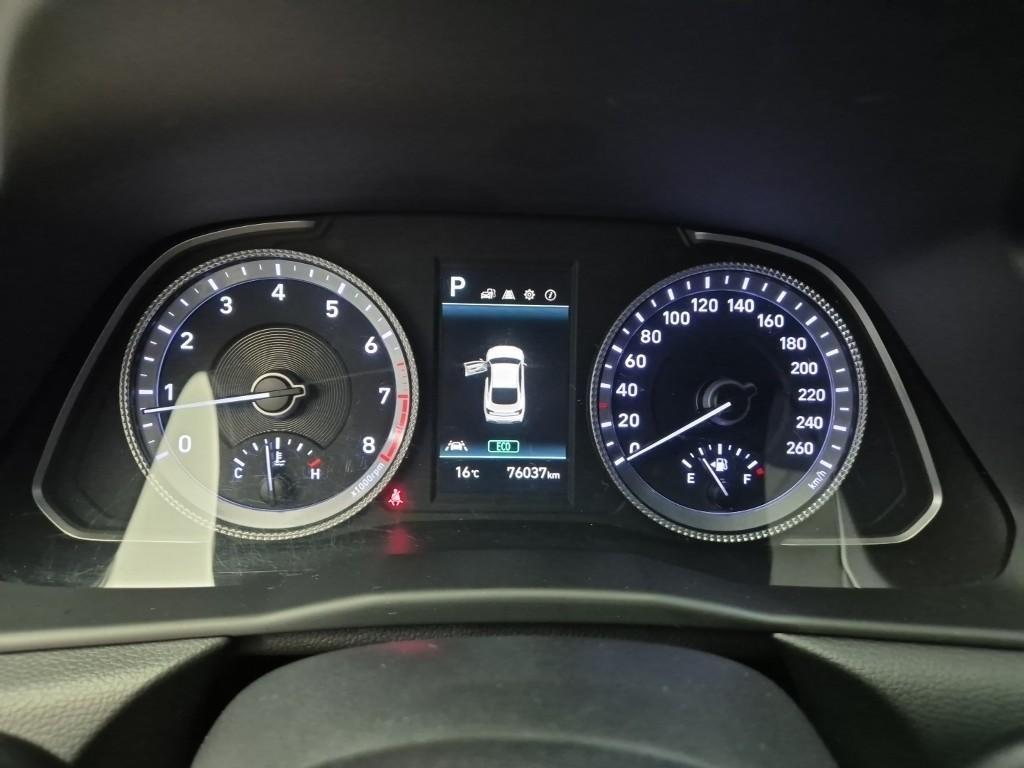 HYUNDAI Sonata - Vista 6