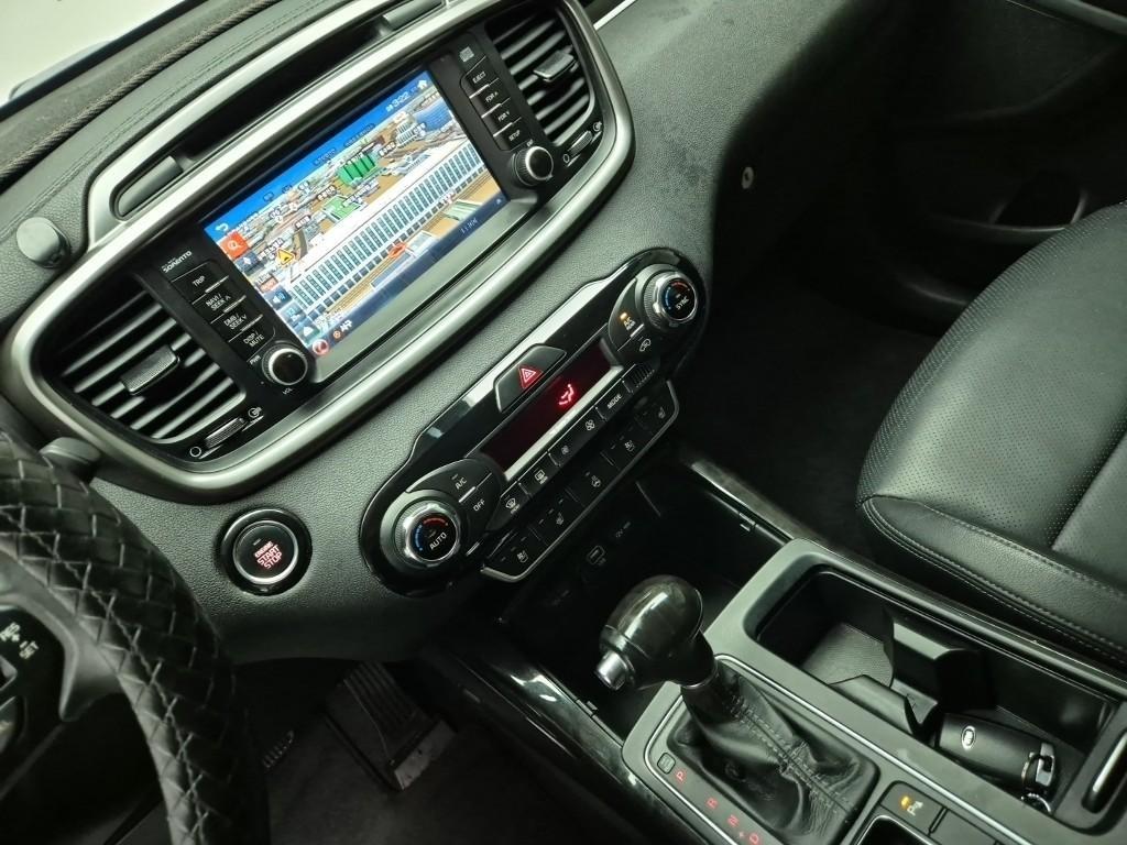 KIA Sorento - Vista 10