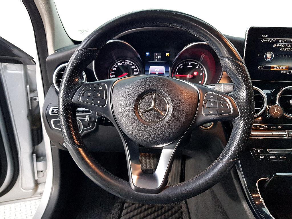 Mercedes Benz C Class - Vista 11