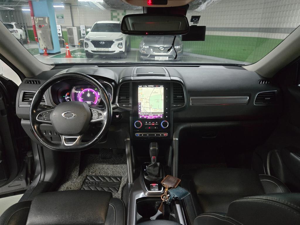 SAMSUNG QM6 - Vista 8
