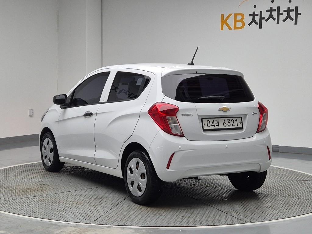 Chevrolet Spark - Vista 4
