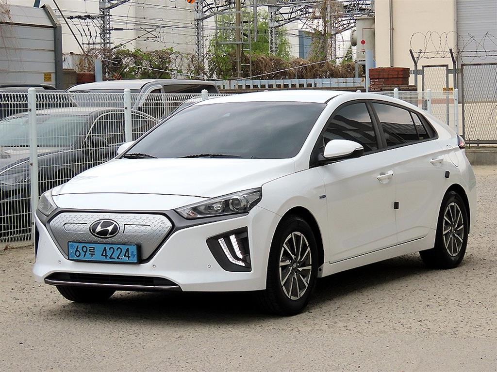 HYUNDAI Ioniq - Vista 2