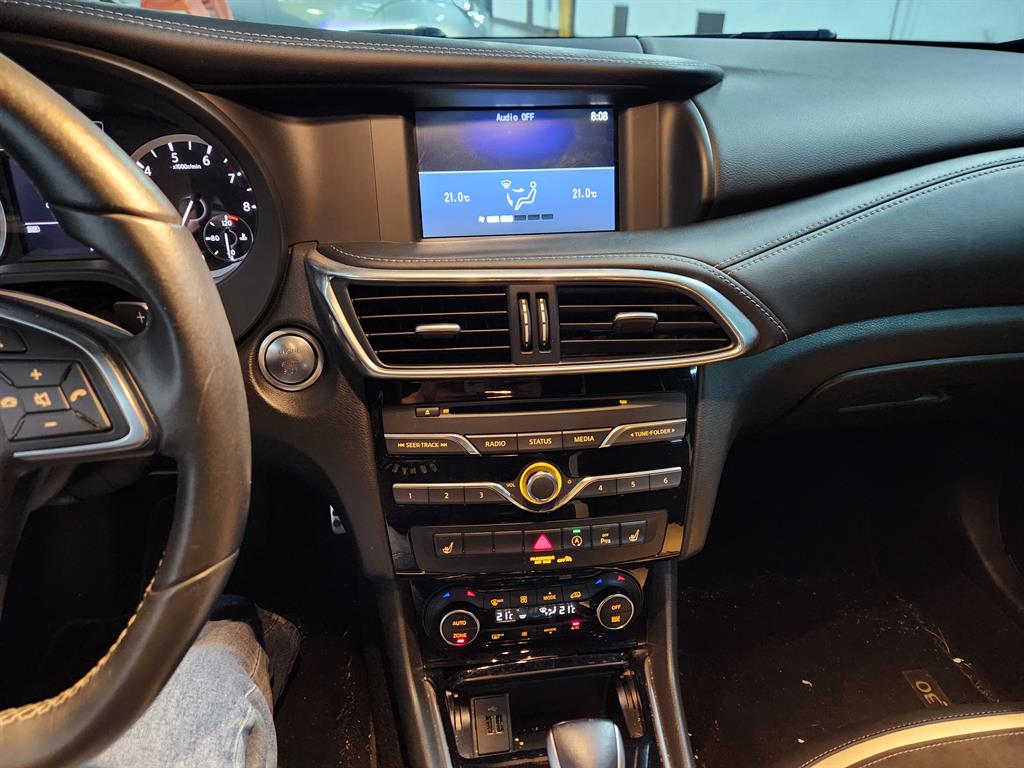 Infiniti Q - Vista 12