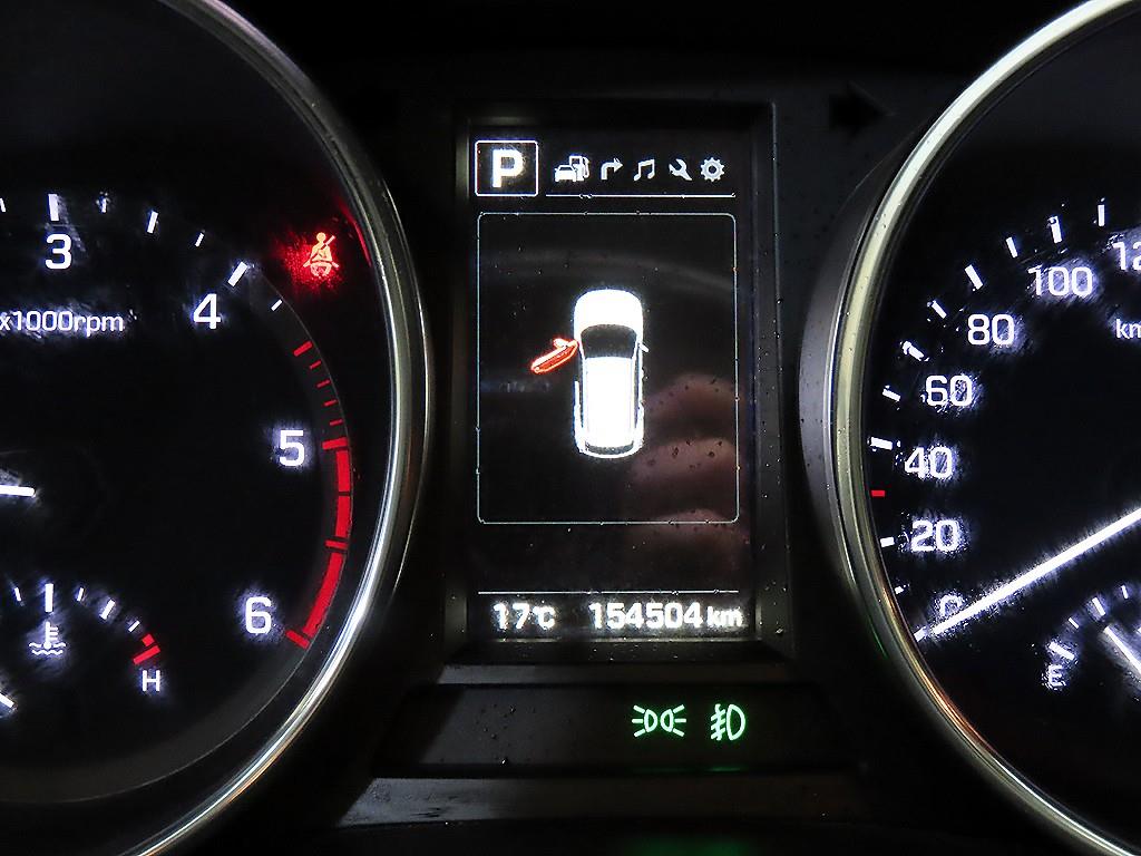 HYUNDAI Maxcruz - Vista 9