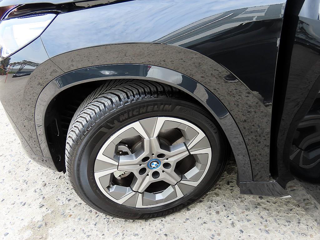 BMW iX1 2024 Negro - Importación desde Corea - HF Imports Iquique - Foto 20