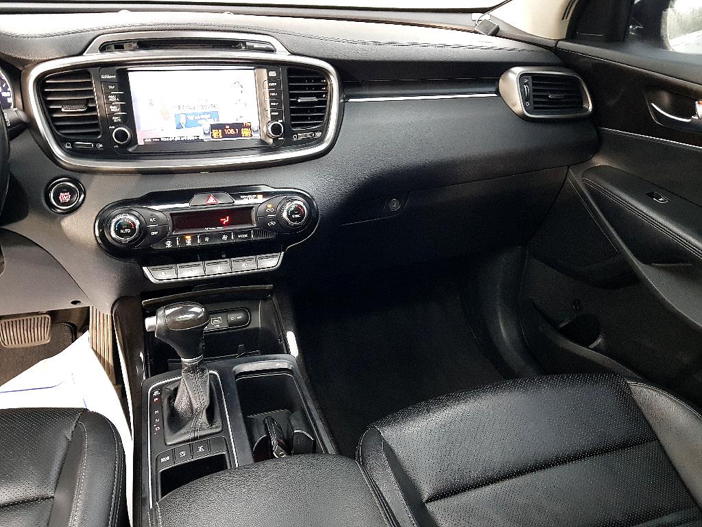 KIA Sorento - Vista 10