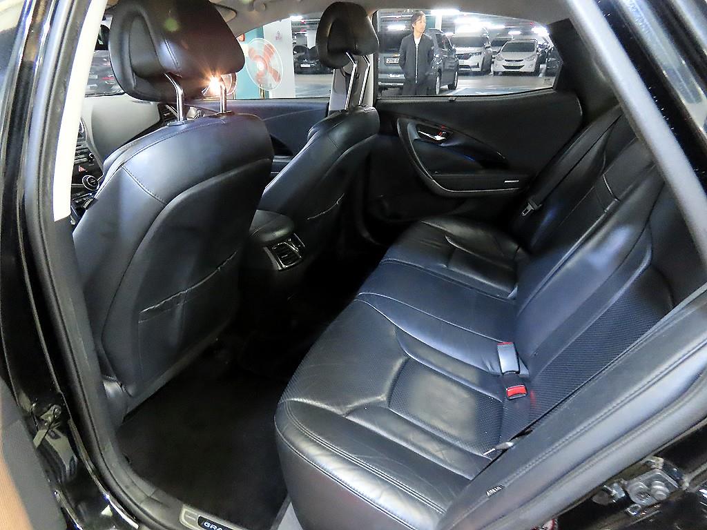 HYUNDAI Grandeur - Vista 7