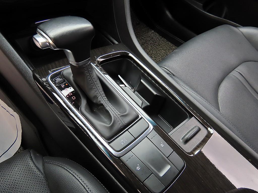 KIA K5 - Vista 10