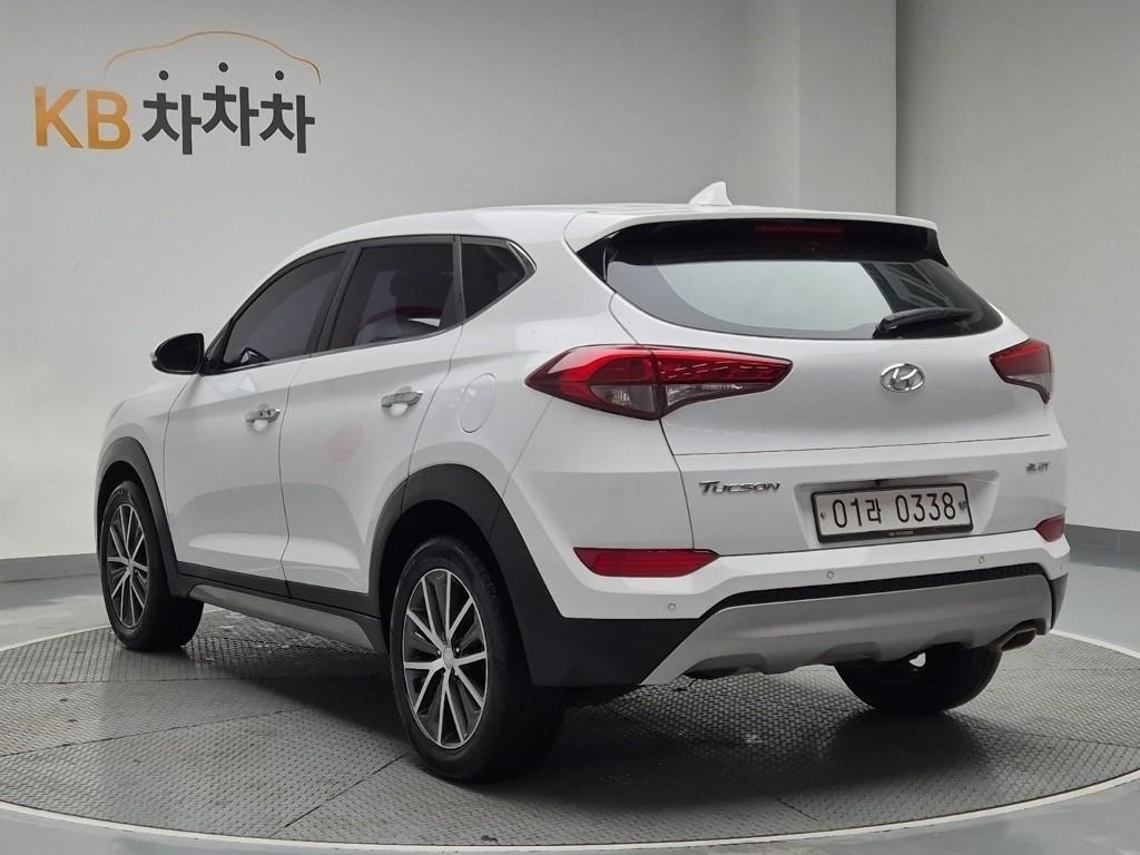 HYUNDAI Tucson - Vista 3
