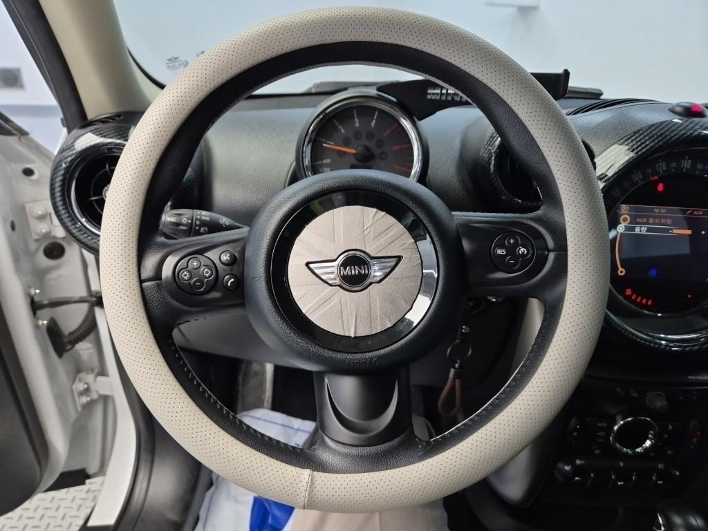 Mini Countryman - Vista 8
