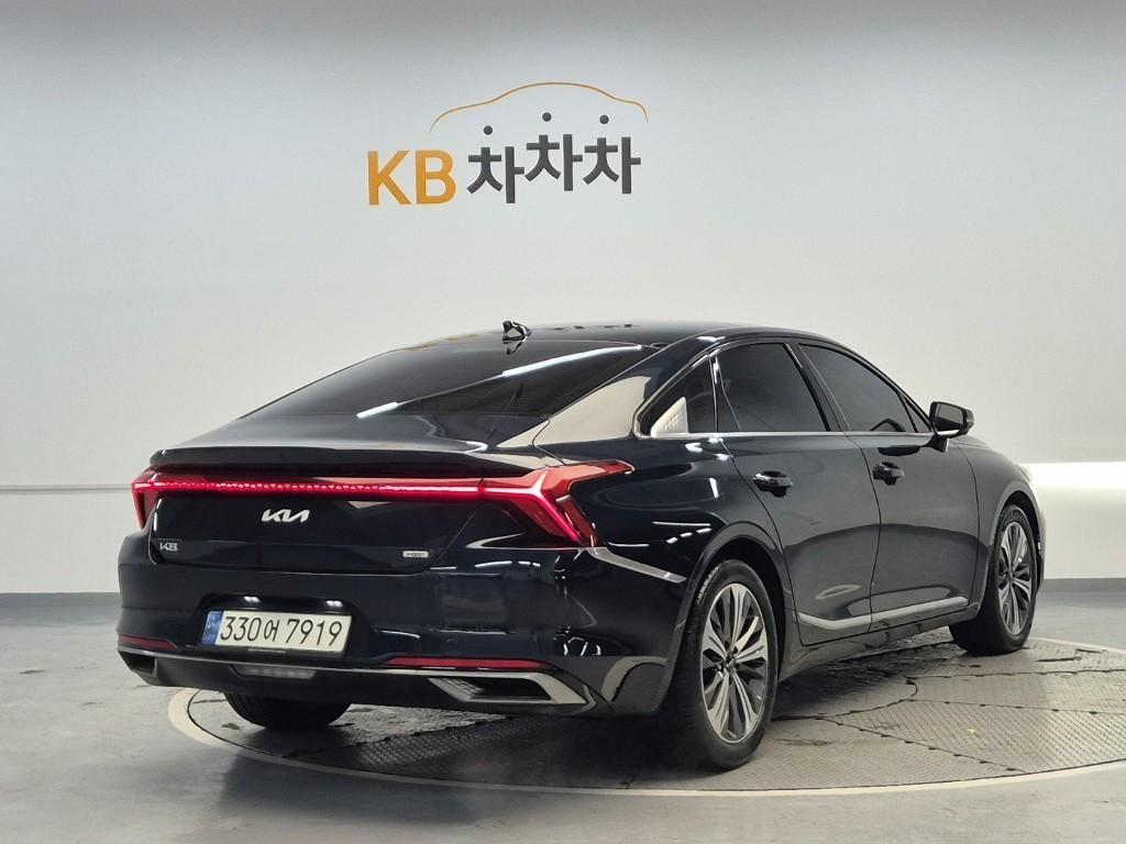 KIA K8 - Vista 3