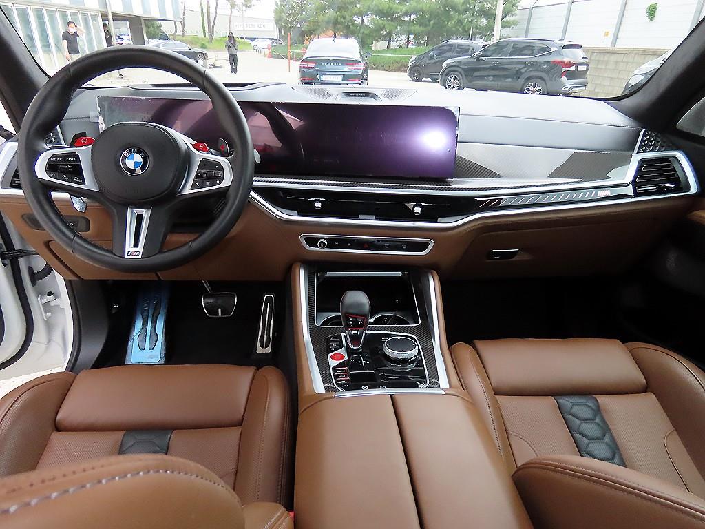 BMW X5M - Vista 7