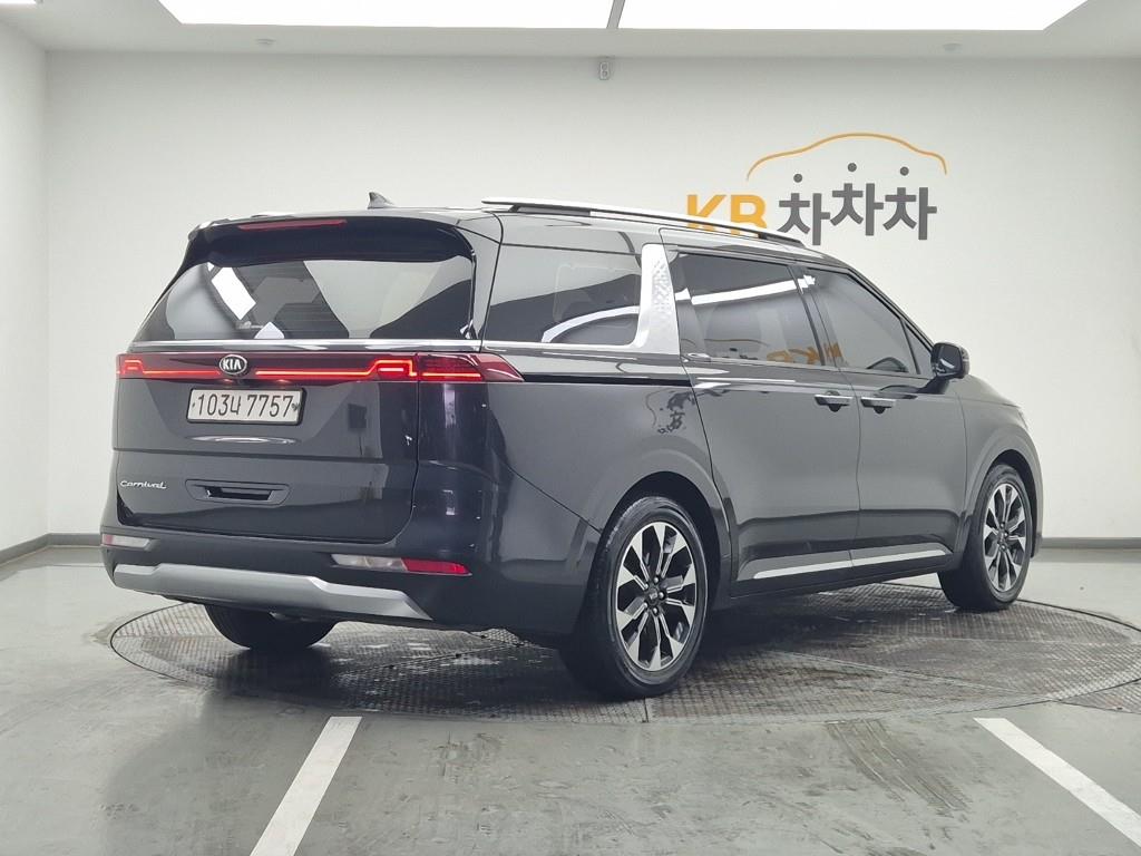 KIA Carnival - Vista 4