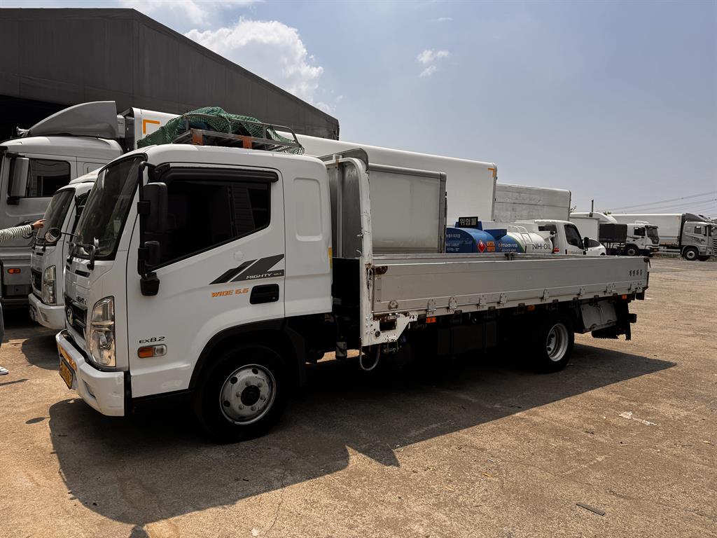 medium and large cargo Cargo 2018 Blanco - Importación desde Corea - HF Imports Iquique - Foto 1
