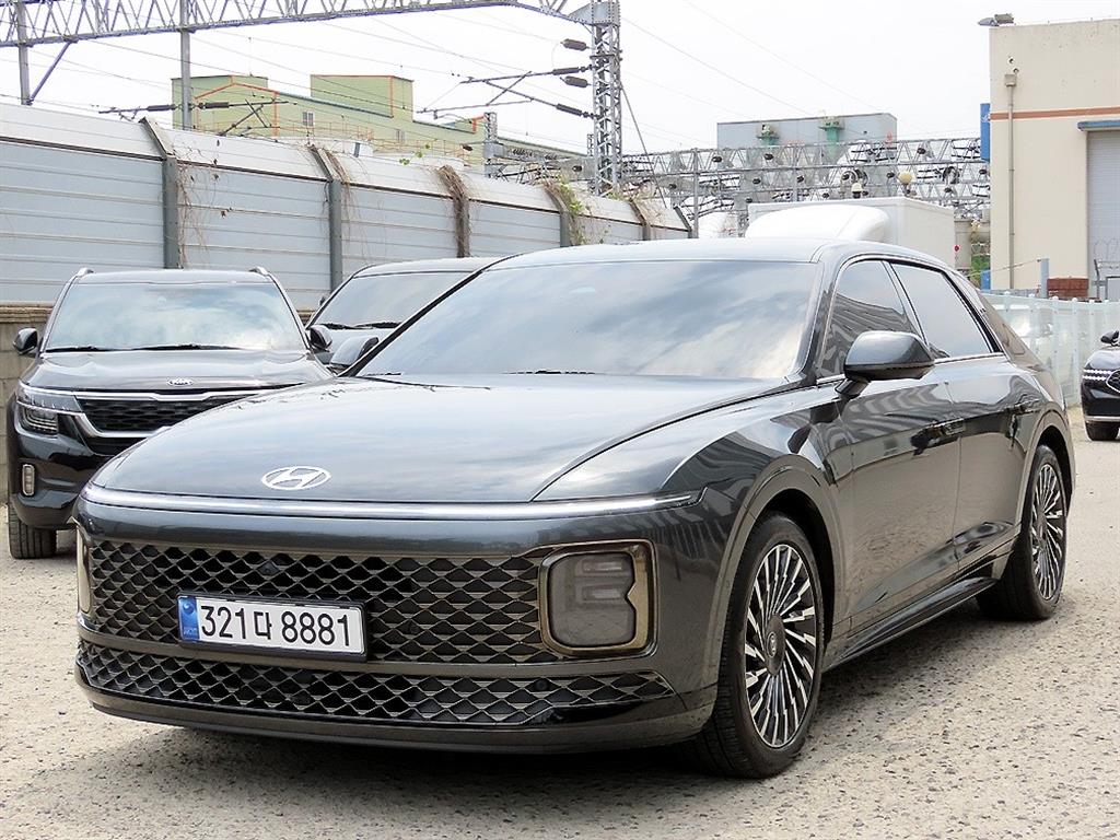 HYUNDAI Grandeur - Vista 2