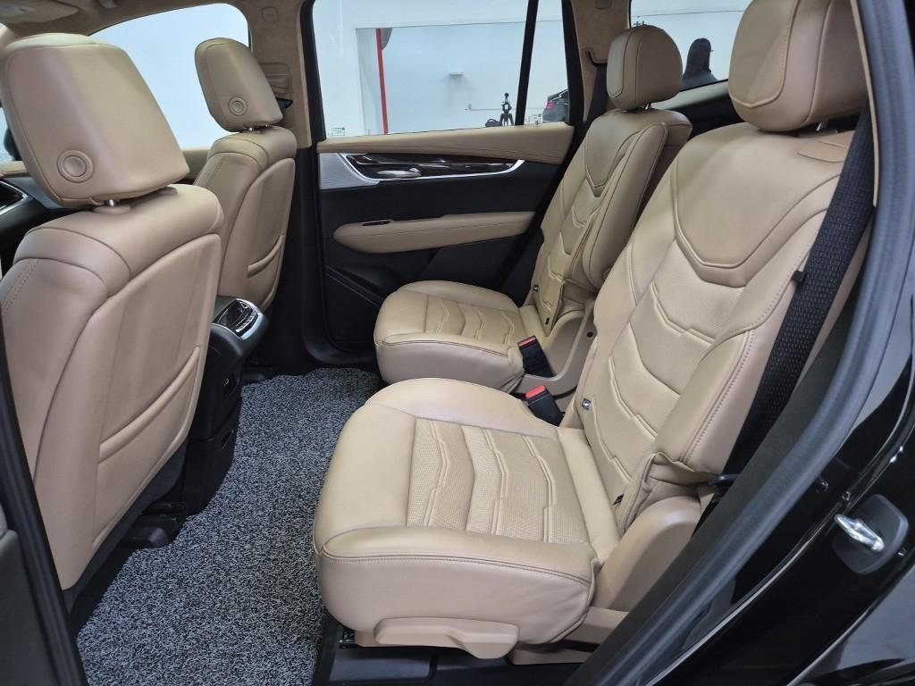 Cadillac XT6 - Vista 12