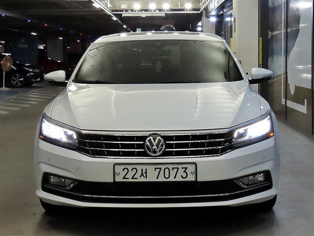 Volkswagen Passat - Vista 2