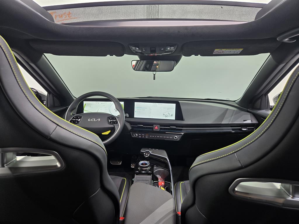 KIA EV6 - Vista 6