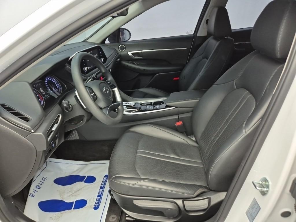 HYUNDAI Sonata - Vista 11