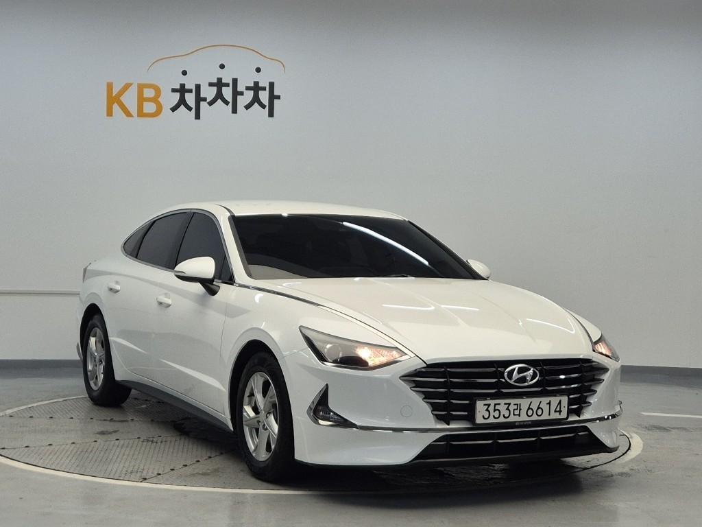 HYUNDAI Sonata - Vista 4