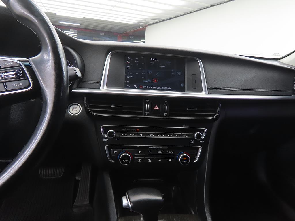 KIA K5 - Vista 10
