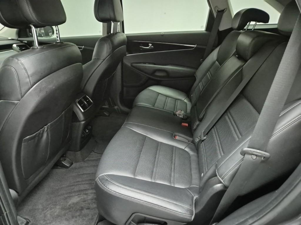 KIA Sorento - Vista 12
