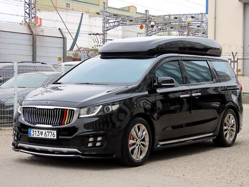 KIA Carnival - Vista 2