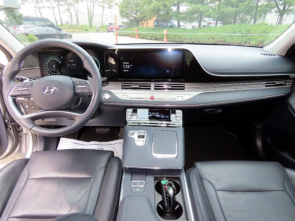 HYUNDAI Grandeur - Vista 7