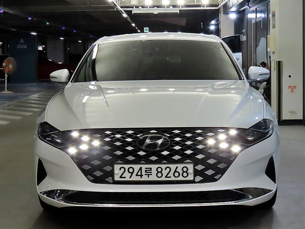 HYUNDAI Grandeur - Vista 2