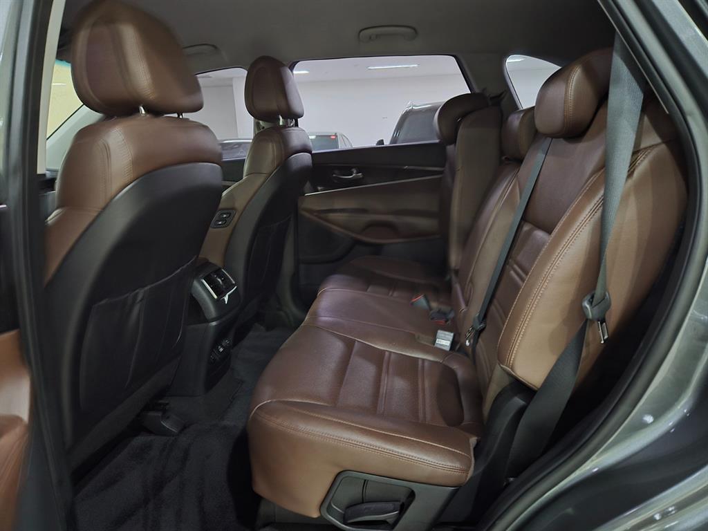 KIA Sorento 2016 Gris - Importación desde Corea - HF Imports Iquique - Foto 13