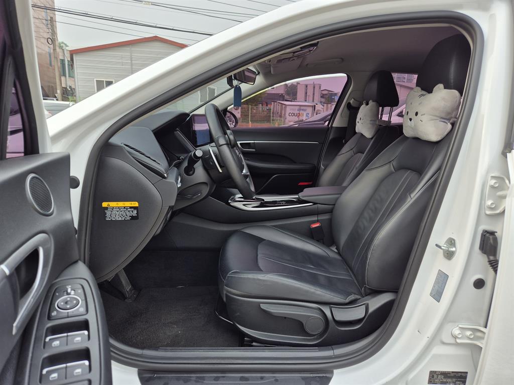 HYUNDAI Sonata - Vista 7