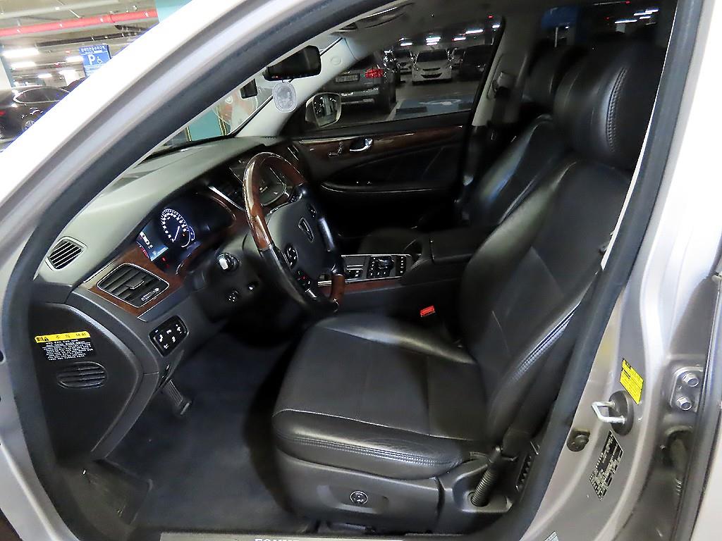 HYUNDAI Equus - Vista 6