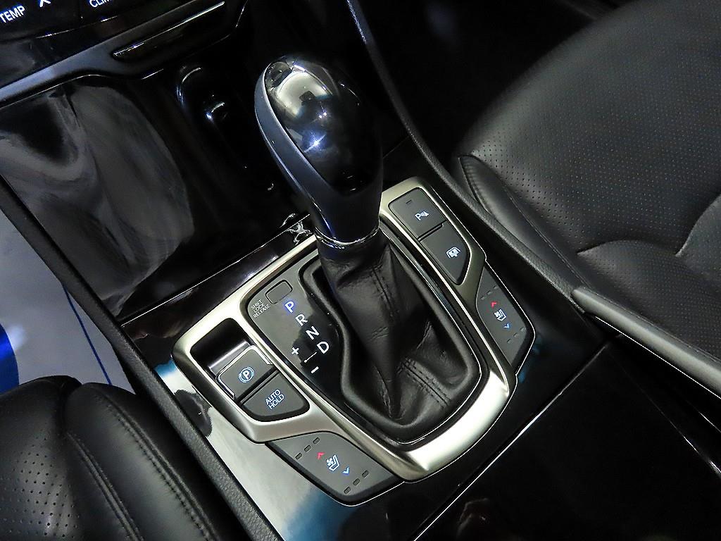 HYUNDAI Grandeur - Vista 12