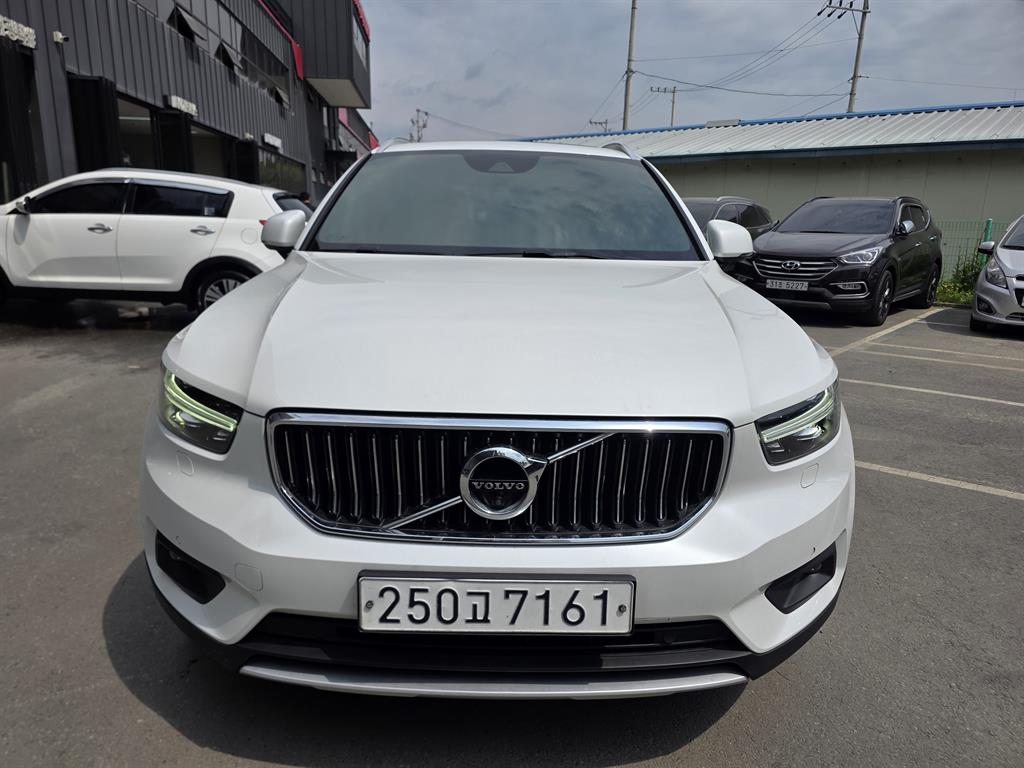 Volvo XC40 2020 Blanco - Importación desde Corea - HF Imports Iquique - Foto 1