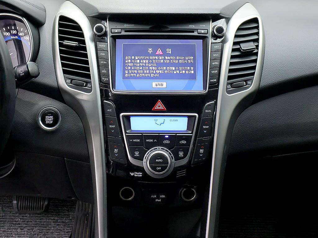 HYUNDAI i30 2014 Blanco - Importación desde Corea - HF Imports Iquique - Foto 9