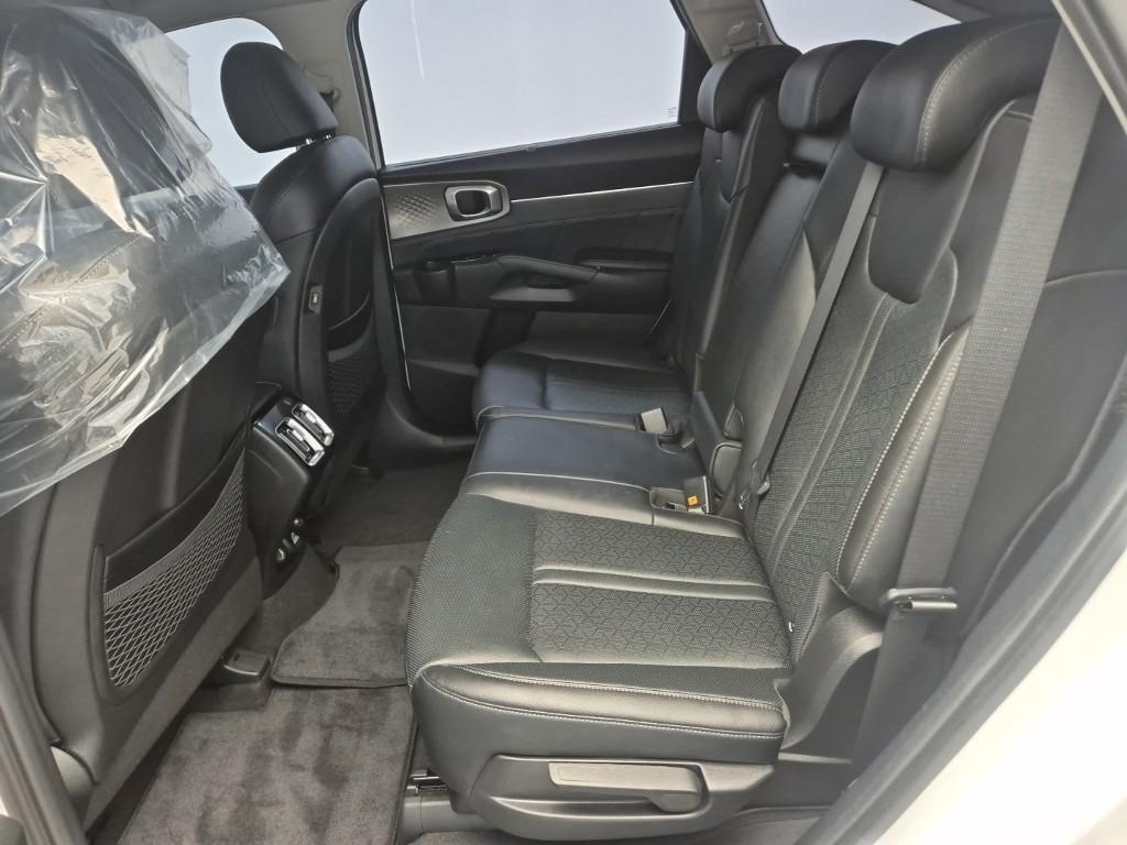 KIA Sorento - Vista 12