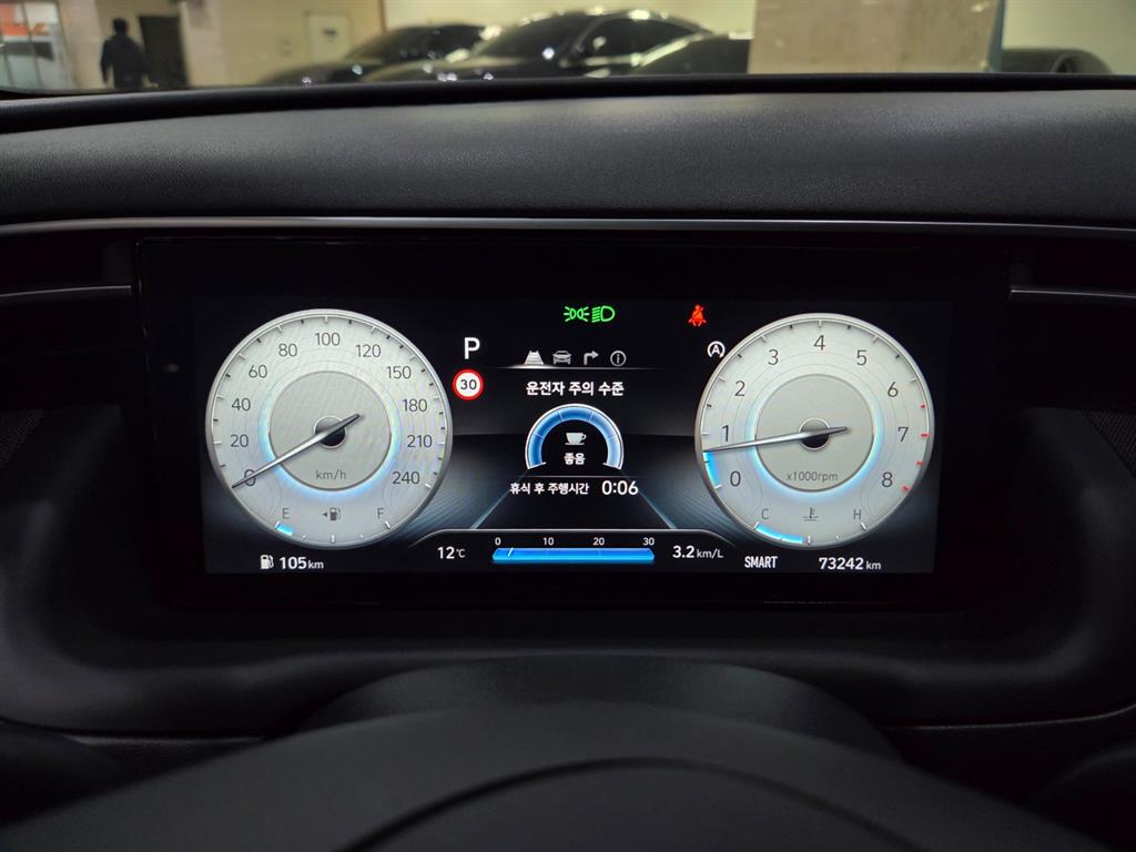 HYUNDAI Tucson - Vista 10