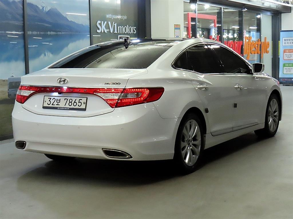 HYUNDAI Grandeur - Vista 4