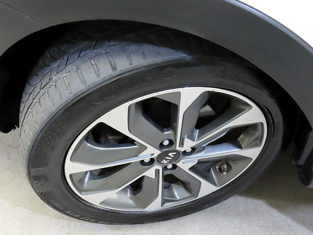 KIA Stonic 2019 Blanco - Importación desde Corea - HF Imports Iquique - Foto 19