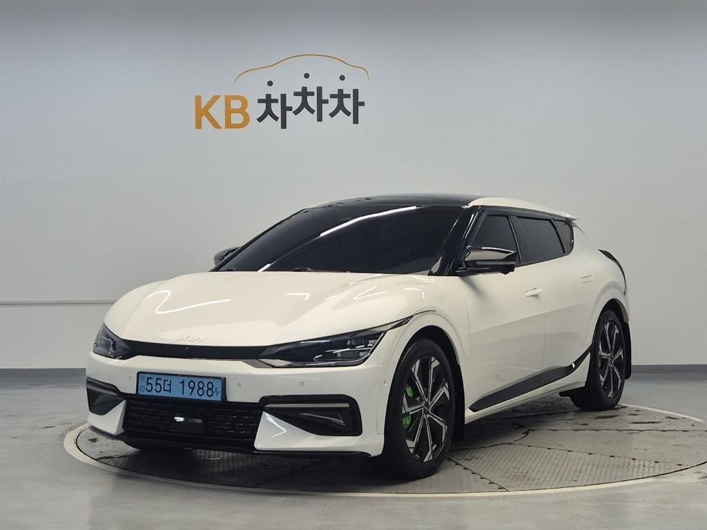 KIA EV6 2022 Blanco - Importación desde Corea - HF Imports Iquique - Foto 1