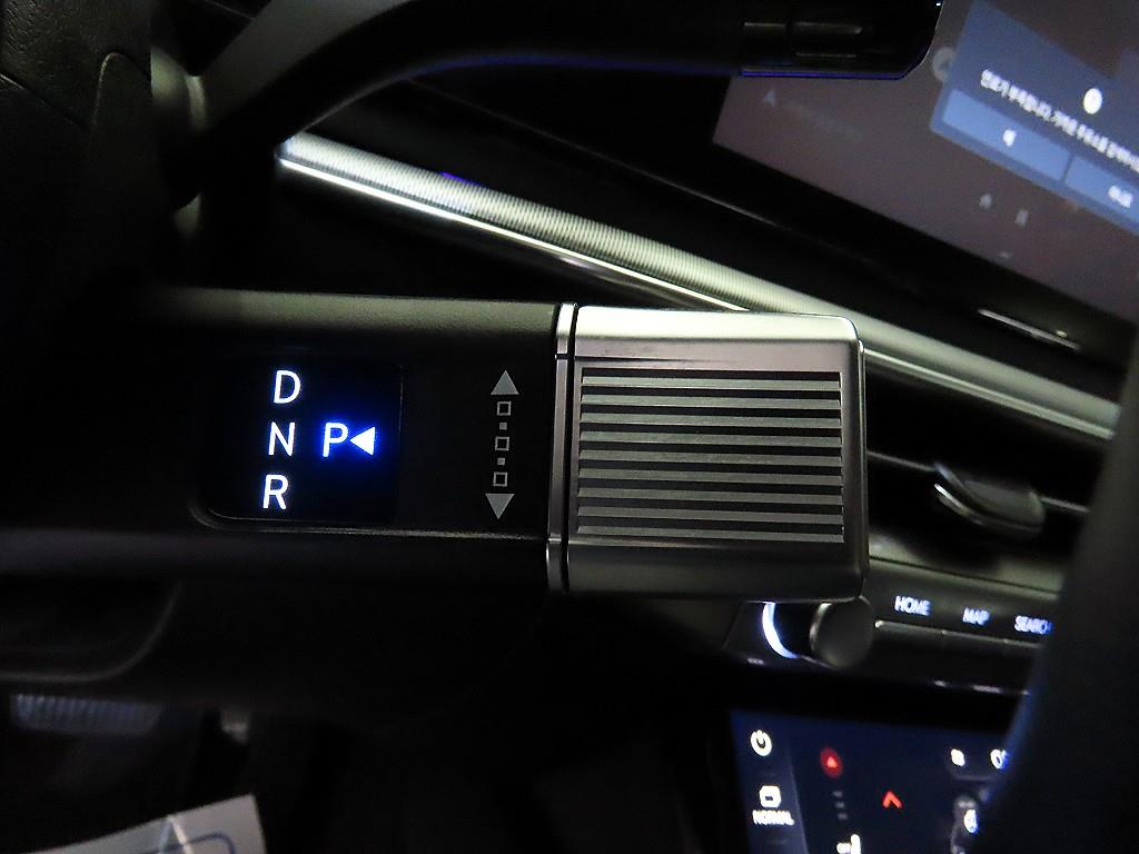 HYUNDAI Grandeur - Vista 12