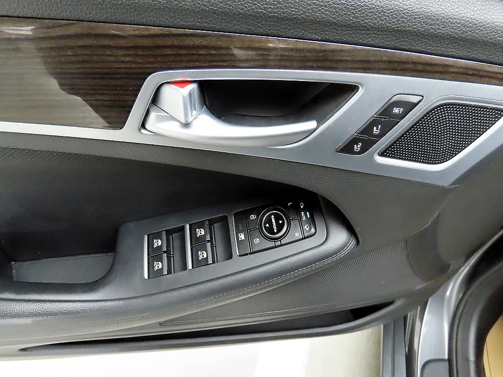 Genesis G80 - Vista 11