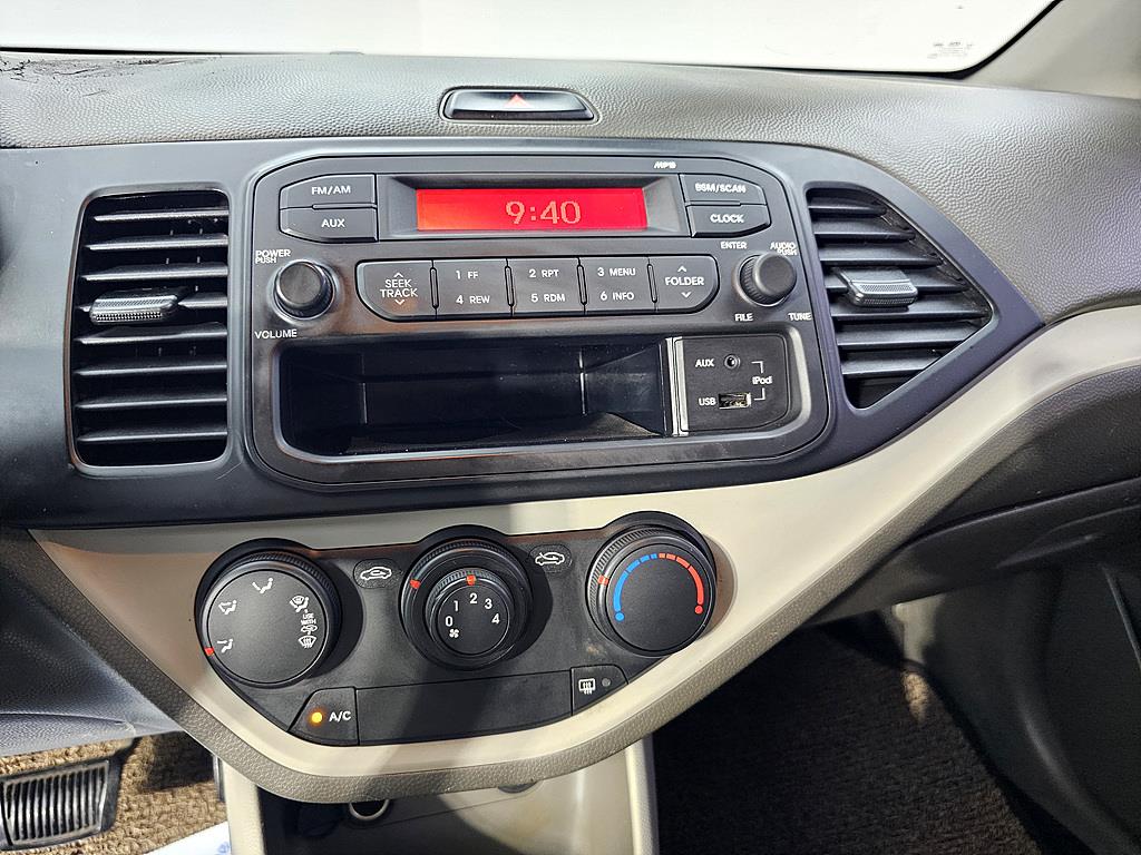 KIA Morning - Vista 11